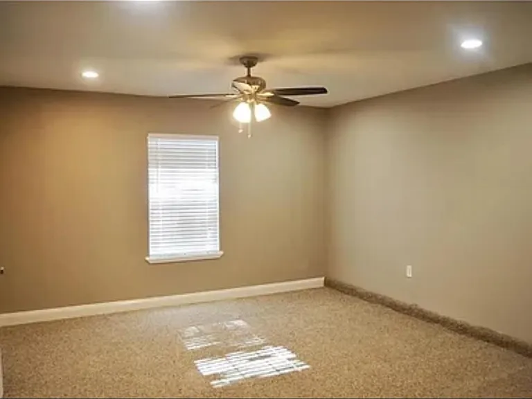 3721 Swallow Ln — Photo 8
