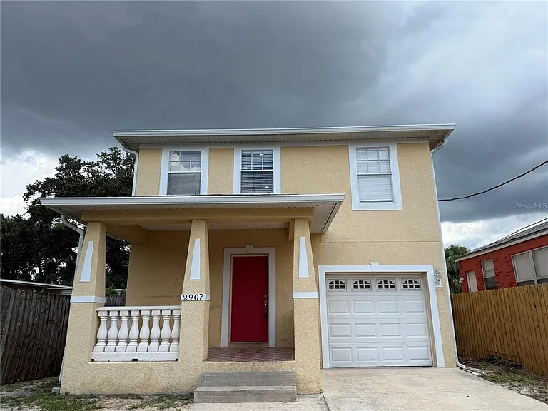 2907 W Chestnut St — Photo 1