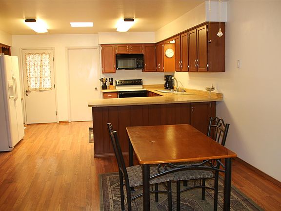 2nd image of 1603 Live Oak Pl