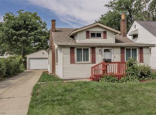 856 Waverly Rd, Eastlake, OH 44095