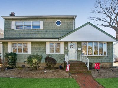 3862 Keily Dr, Seaford, NY, 11783