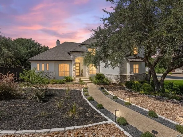 203 CAVAYO TRL, Helotes, TX 78023