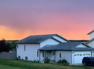9804 S 102nd Ave, Sexsmith, AB T0H3C0