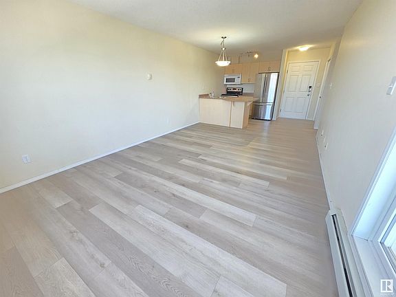 3rd image of 4310 33rd St #403