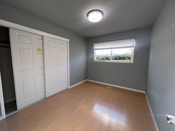 2nd image of 930 Gale Dr