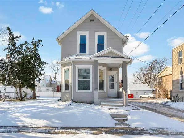 511 16th St NE, Cedar Rapids, IA 52402
