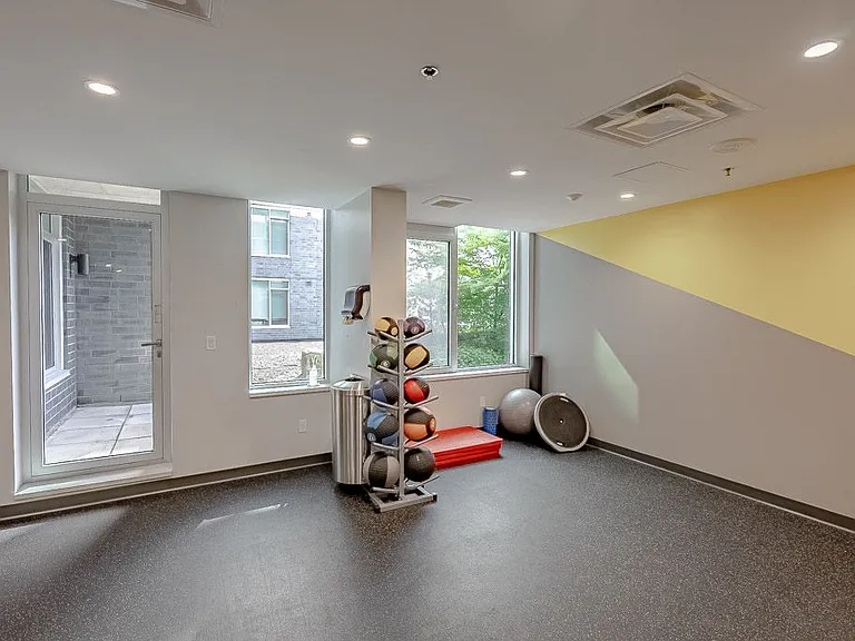 315 McRae Ave — Photo 14