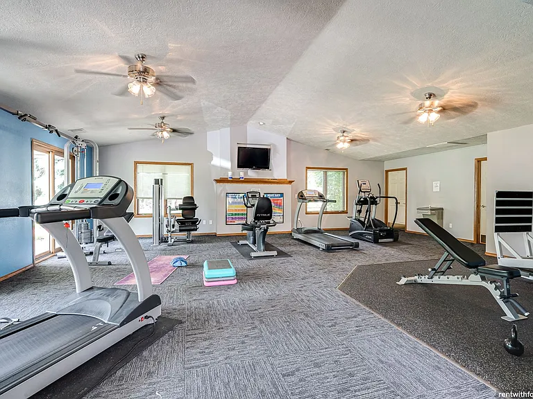 821 Security Dr — Photo 16