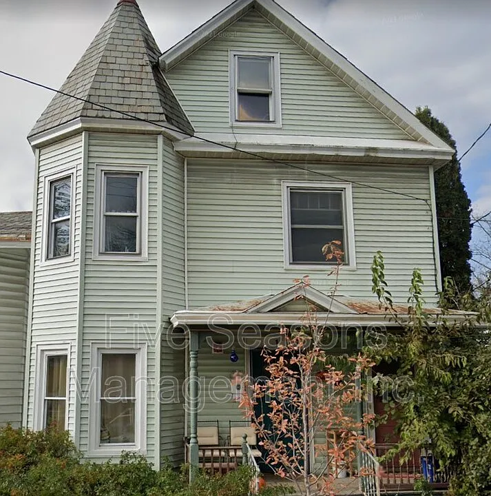 67 N Union St #1