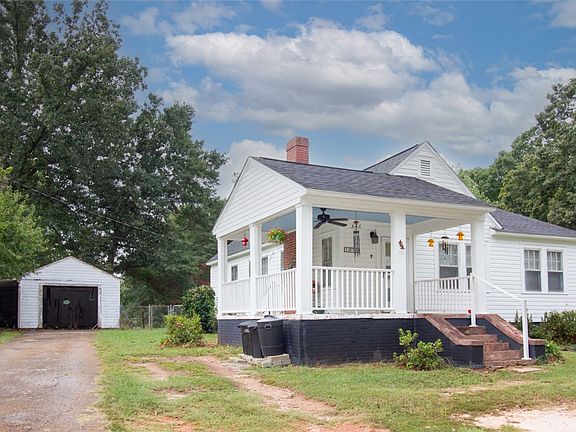 3rd image of 2833 Sunset Forest Rd