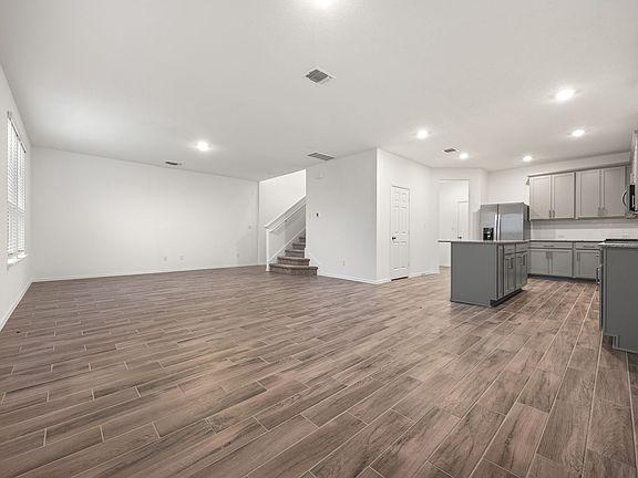 4th image of 249 Redonda Dr