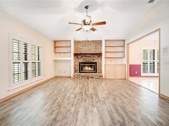 5th image of 757 Armadillo Dr