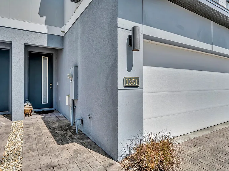 1351 Merrydale Way — Photo 3