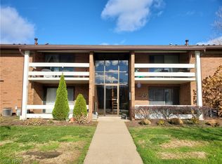 1265 Lost Nation Rd APT 9, Willoughby, OH 44094