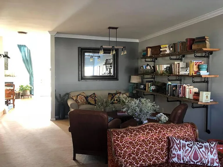 406 Fairview Way — Photo 8