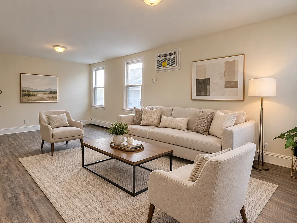 576 New Jersey Ave #2