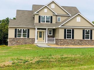 6218 Rachel Dr, Schnecksville, PA 18078