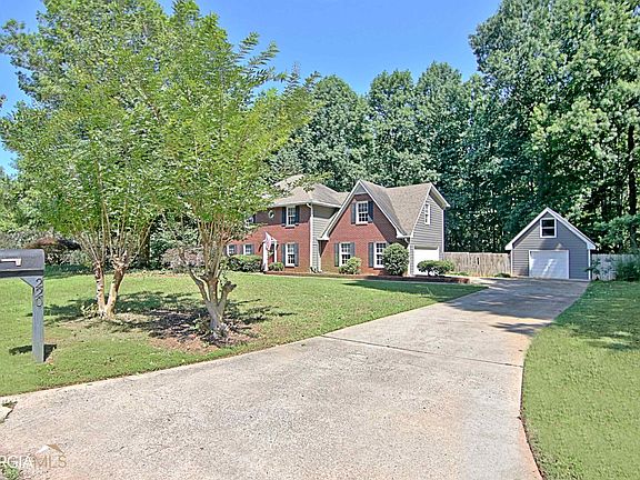 2nd image of 220 Windsor Drive