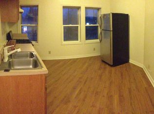 6615 27th Ave APT 4, Kenosha, WI 53143