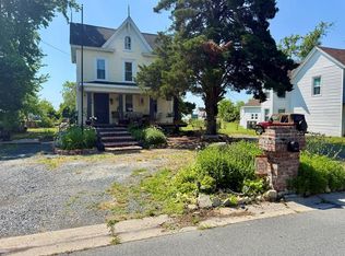 39052 Church St, Greenbackville, VA 23356