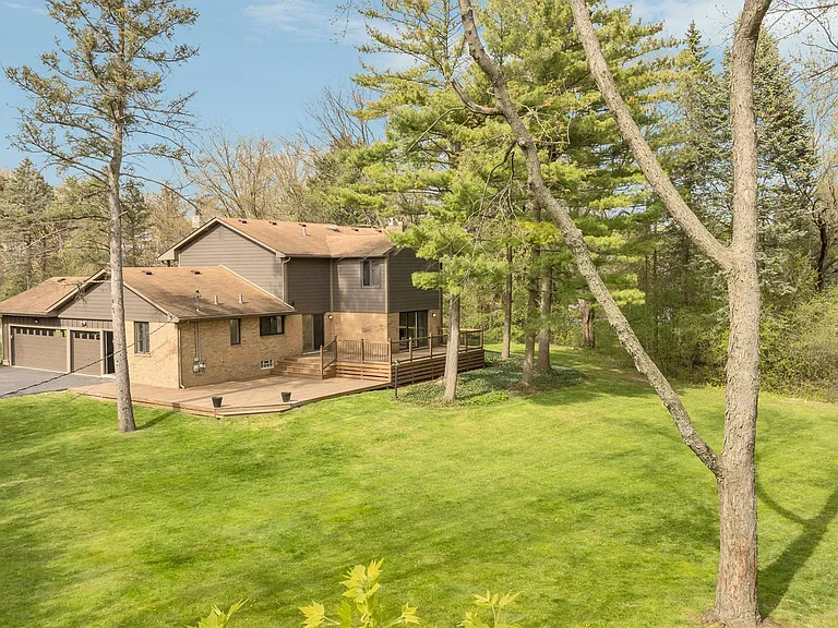 5240 Clarendon Crest St — Photo 47
