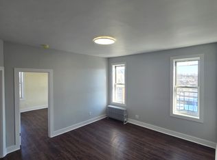 2856 48th St APT 3R, Astoria, NY 11103