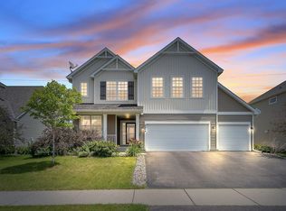 8454 Arrowwood Ln N, Maple Grove, MN 55369