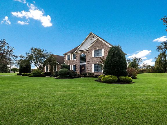 2nd image of 6 Breckenridge Dr