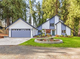 11785 Penny Place NE, Bainbridge Island, WA 98110