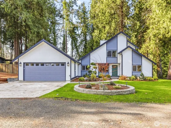 11785 Penny Place NE, Bainbridge Island, WA 98110