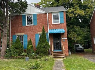 17519 Throckley Ave, Cleveland, OH 44128