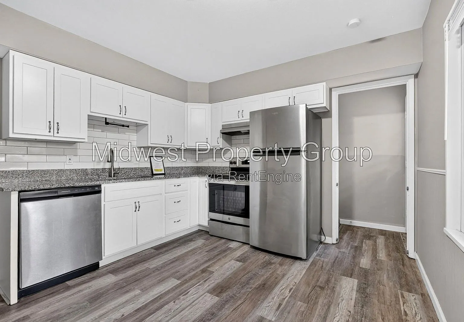 3 bed, 1.0 bath, 962 sqft, $1,650 — Photo 1