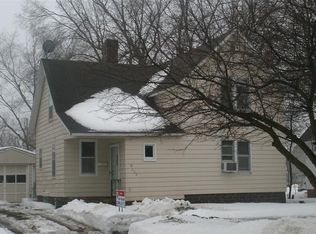 208 12th St, Boone, IA 50036
