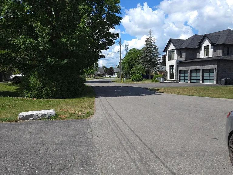 60 Norton Blvd #B — Photo 27