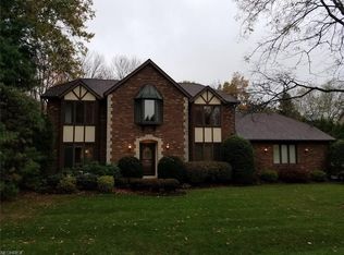 128 Brookrun Dr, Akron, OH 44321