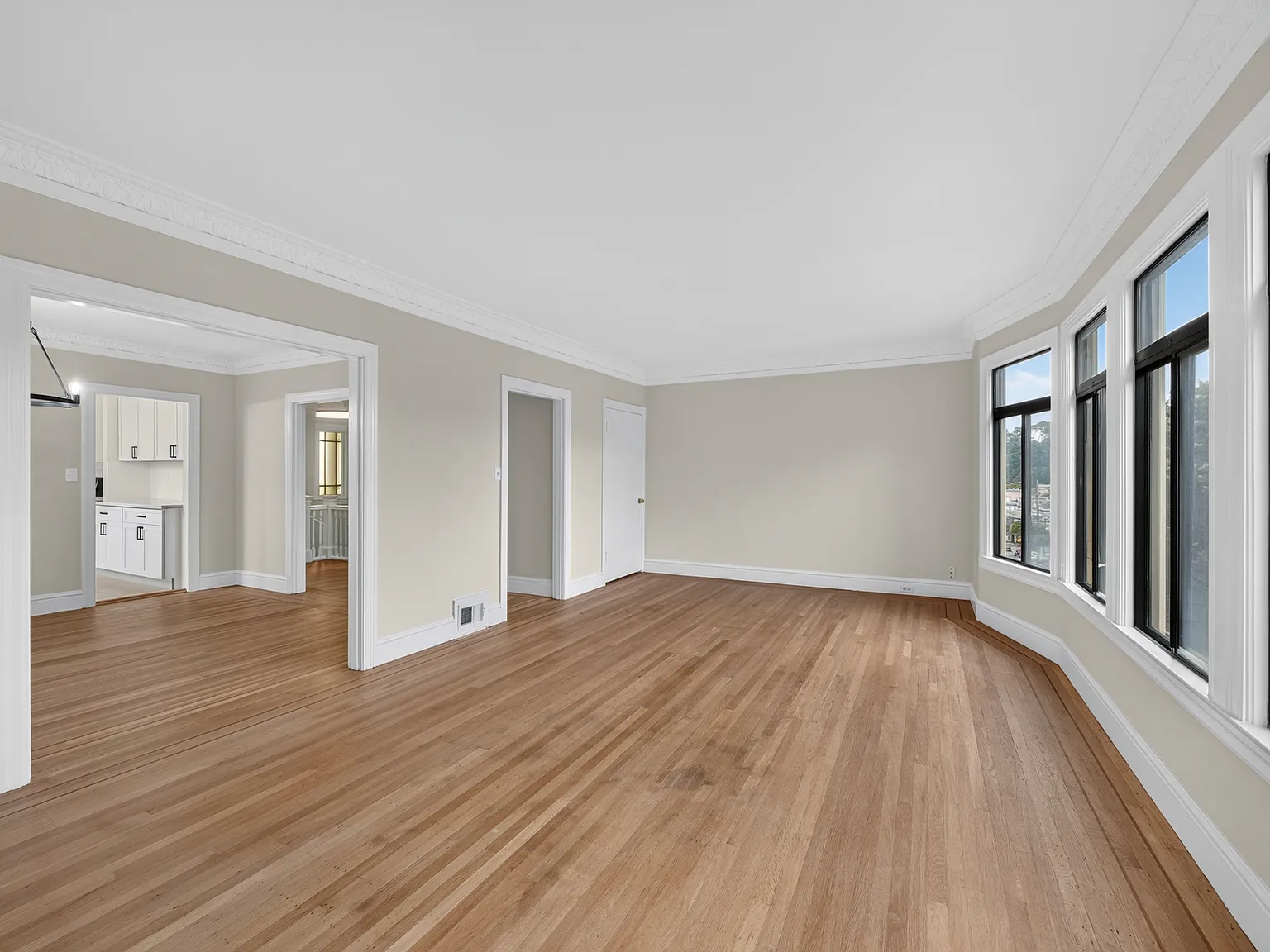 1435-1437 18th Avenue - 1435 — Photo 3