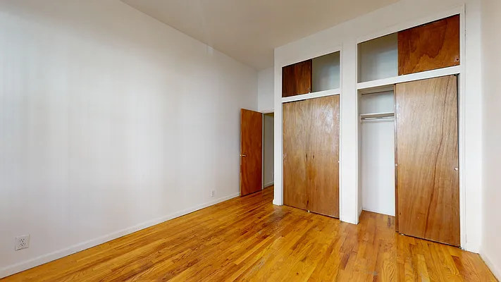 Rented by Bond New York | media 4