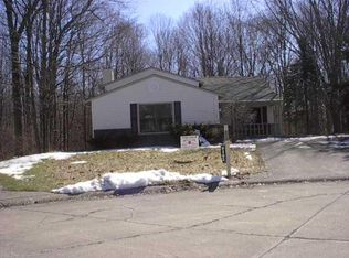 8203 N Maple Leaf Ct, Indianapolis, IN 46268