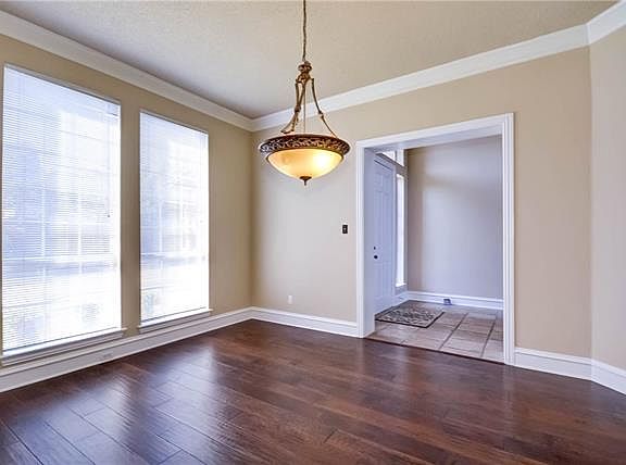 2nd image of 4313 Cityview Dr