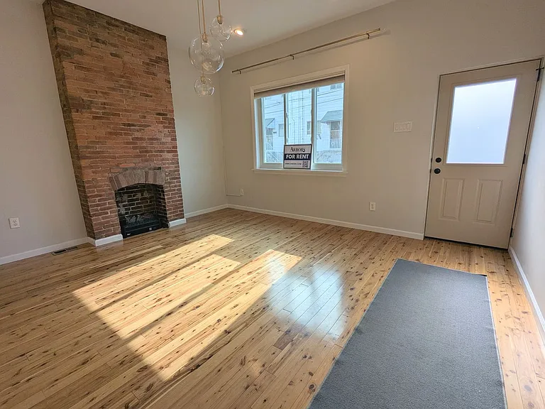 5109 Holmes St — Photo 8