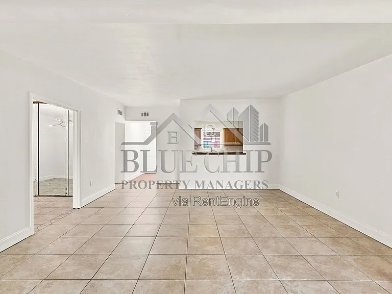 6714 Nina Rosa Dr — Photo 10
