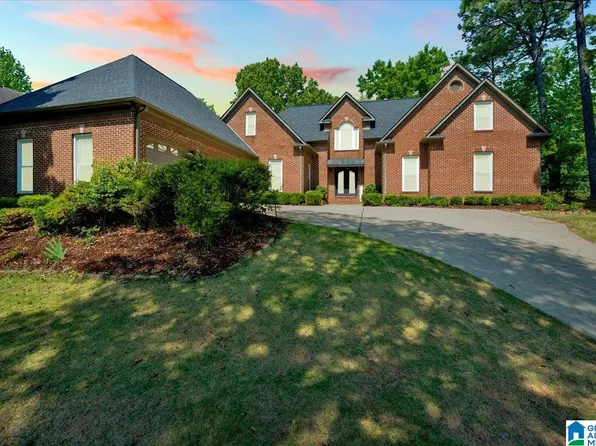 1719 Lake Cyrus Club Dr, Hoover, AL 35244