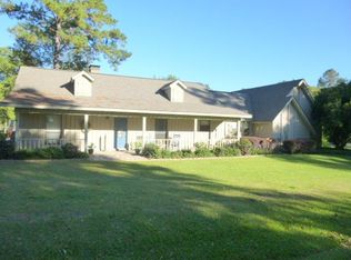 915 Pope Cir, McComb, MS 39648