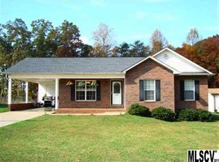 1022 Eastway Ln SW, Conover, NC 28613