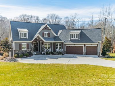 571 Firefly Ln, Iron Station, NC, 28080