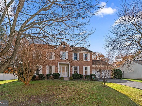 3rd image of 493 Procopio Cir