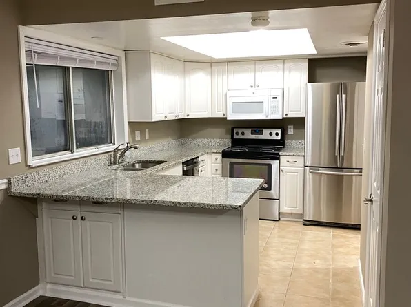 450 Huntington Ridge Dr, Nashville, TN 37211