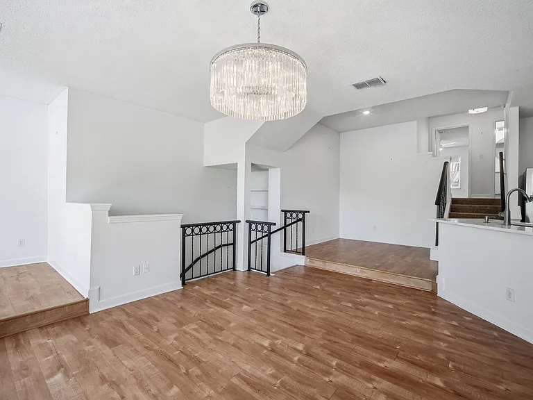 604 Seascape Way — Photo 5