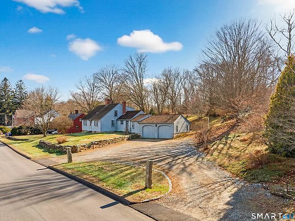 4th image of 37 North Stonington Road