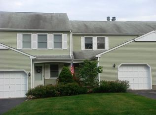 119 Carriage Ln #119, Newton, NJ 07860